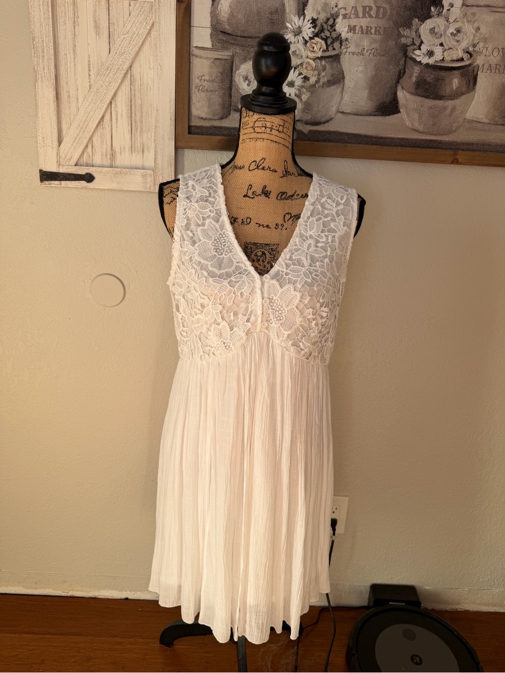 J. Glee White Lace Dress fully lined